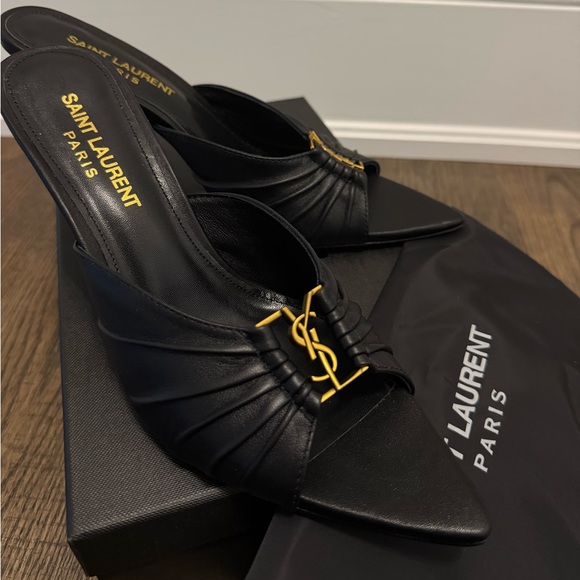 Saint Laurent Shoes - Saint Laurent Black Women's heels